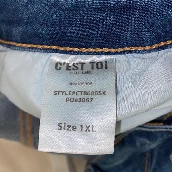 C’est Toi size 1xl Destroyed Denim Short - Picture 2 of 7